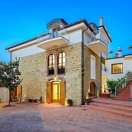 La Bifora Bed & Breakfast